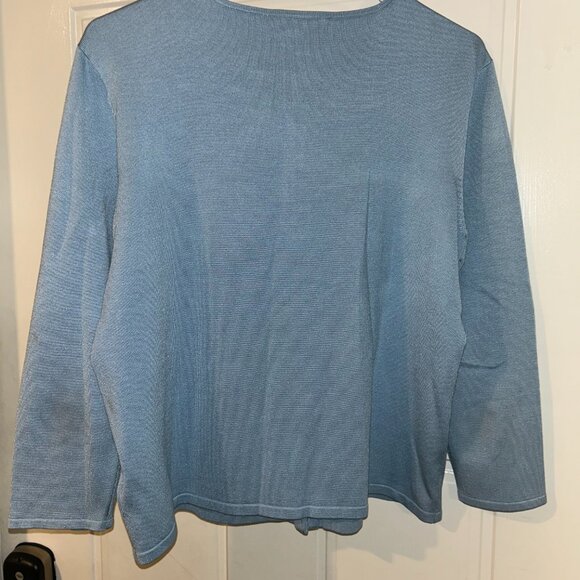 Sweater - Picture 2 of 3